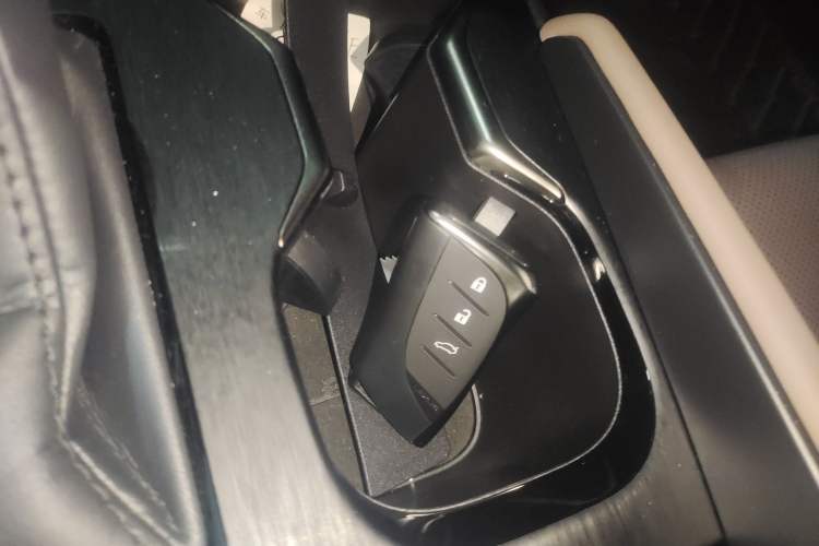 Used Lexus ES 2022 200 Excellence Edition