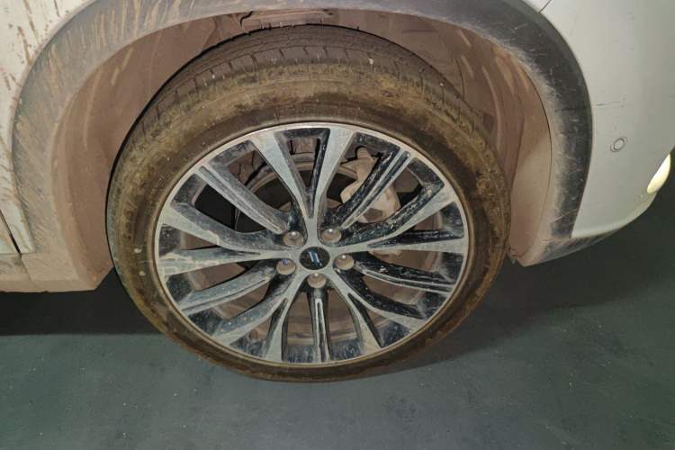 Used CHANGAN OSHAN X7 2020 1.5T Automatic Parking with Facial Recognition – Spacey & Carefree Edition