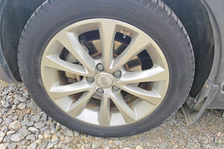 Used Geely Auto Emgrand GS 2016 Elegant Edition 1.8L Manual LingShang Model Left Front Wheel Hub