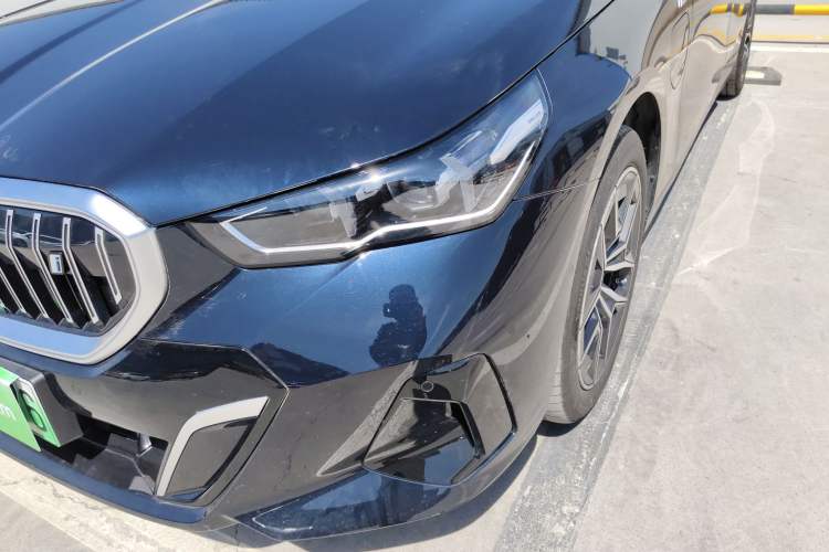 Used BMW i5 2025 eDrive 35L M Sport Package Left Front Headlight