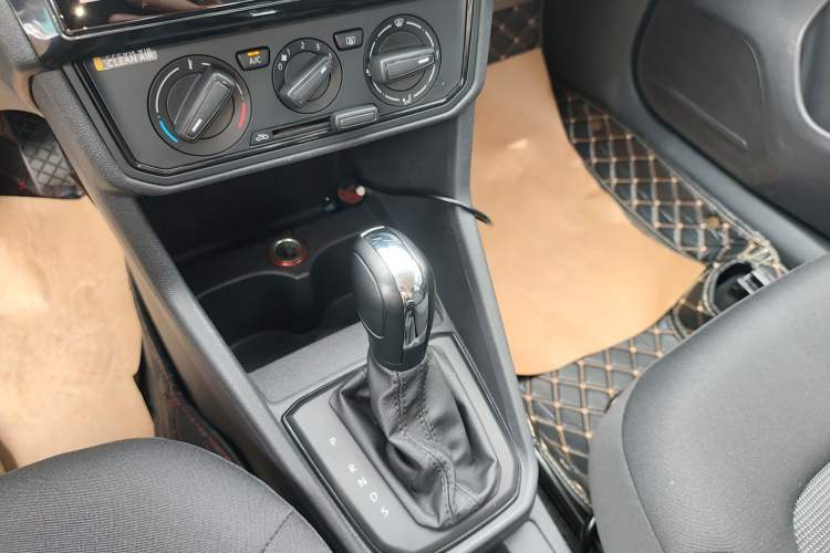 Used Volkswagen Jetta 2019 Dream Edition 1.5L Automatic Fashionable Version