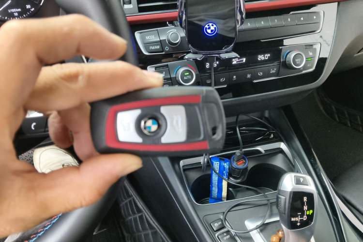 Used BMW 2 Series 2019 225i Convertible Coupe Sports Design Package Vehicle Key