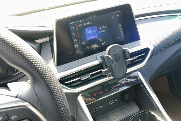 Used SAIC MAXUS G50 2023 PLUS 1.5T Happiness-Recommended Automatic Start Edition Audio And AC Panel