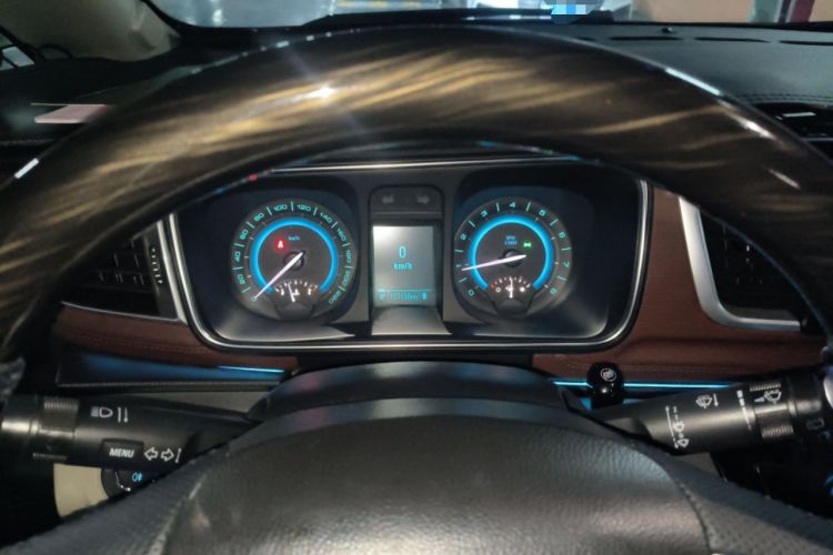 Used Buick GL8 2015 2.4L Luxury Business Premium Edition