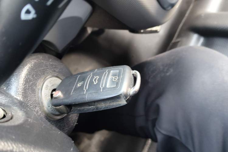 Used Foton Scenic G7 2020 2.4L Commercial Version Long Wheelbase High-Roof 6-Seater Business Vehicle China VI Emission Standard Model 4K22D4M