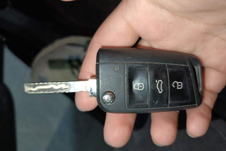 Used Skoda Octavia 2022 1.5L Automatic Comfort Edition Vehicle Key