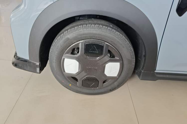 Used Geely Galaxy Panda 2025 210km Panda Kart Left Front Wheel Hub