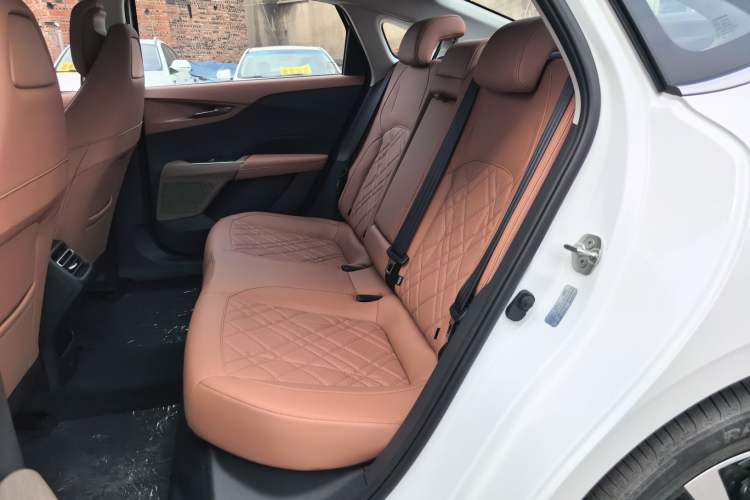 Used Changan Eado PHEV 2025 Smart New Blue Whale 145KM Battleship Edition
