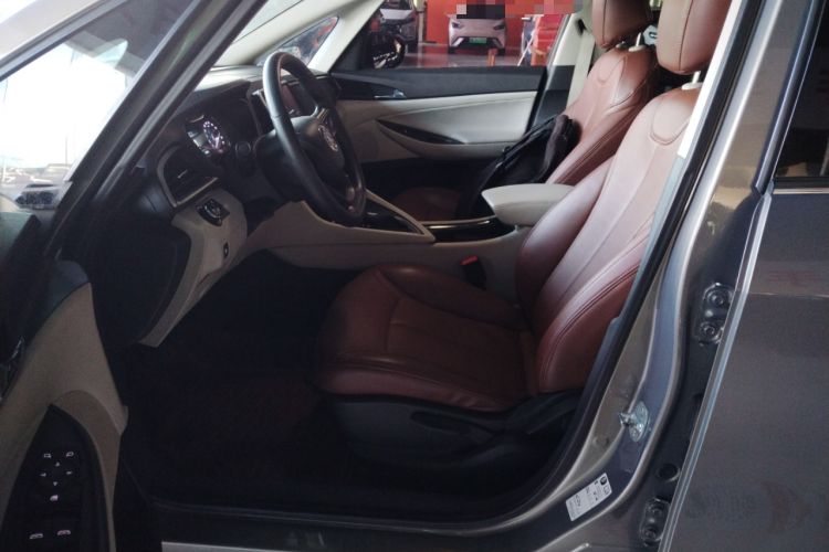 Used Buick GL6 2018 18T 6-Seater Elite Model
