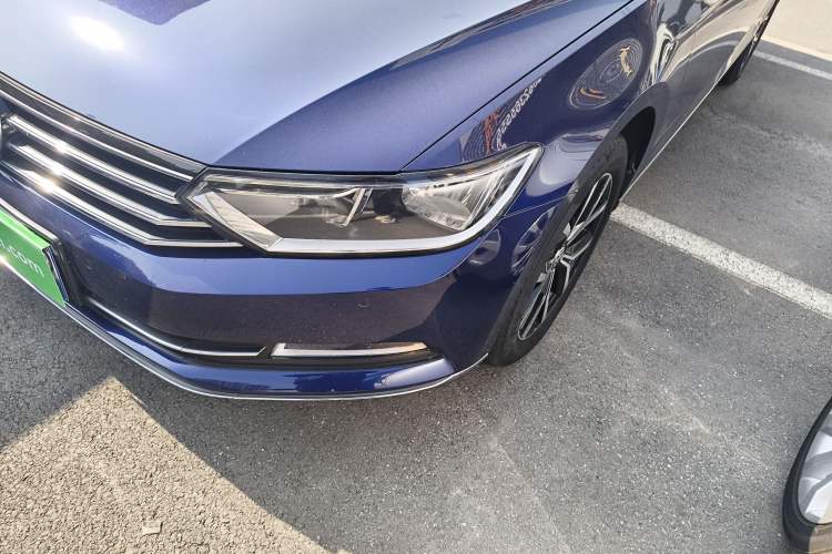 Used Volkswagen Variant 2018 380TSI Two-Wheel Drive Comfort Edition
