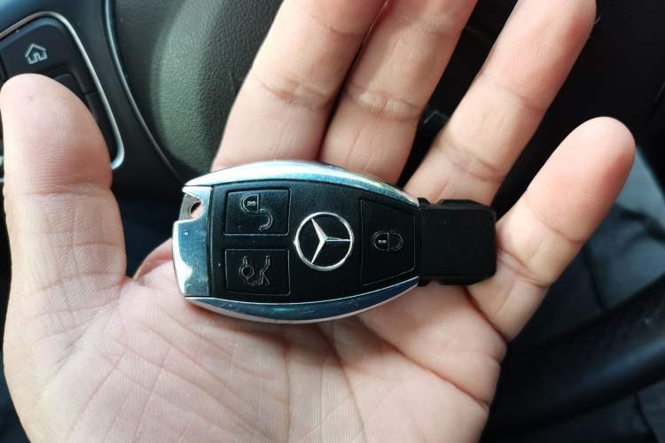 Used Mercedes-Benz GLC 2019 GLC 200 L 4MATIC Vehicle Key
