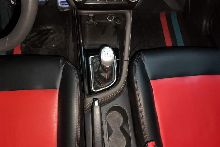 Used Changan Eado DT 2018 1.6L Manual Comfort Model