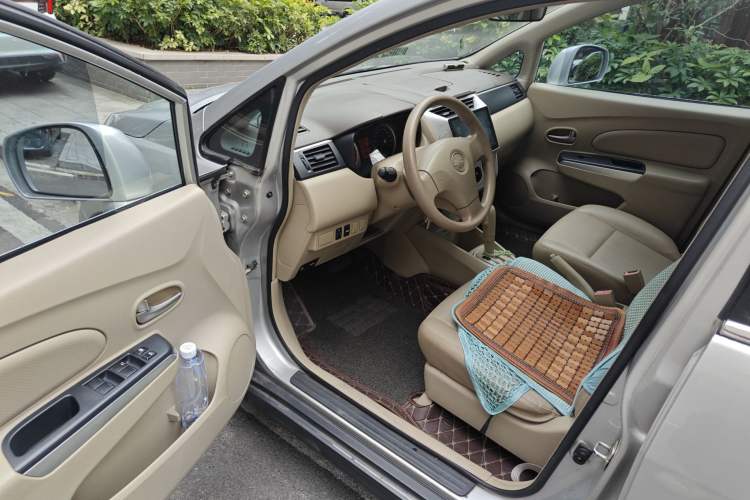 Used Venucia D50 2012 1.6L Automatic Prestige Edition