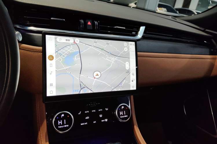 Used Jaguar XFL 2024 2.0T P300 Four-Wheel Drive Flagship Sport Gold Edition