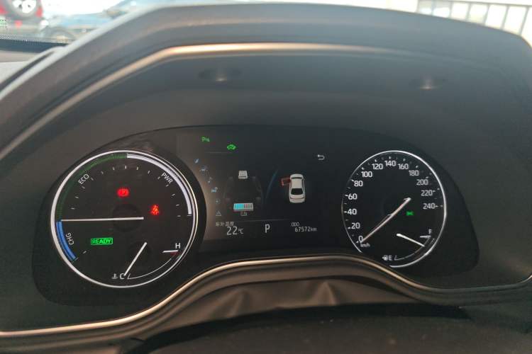 Used Toyota Avalon 2019 Dual-Engine 2.5L Luxury Edition China VI Standard