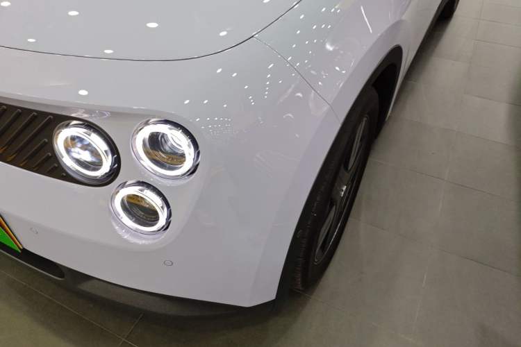 Used firefly firefly 2025 Illuminated Edition