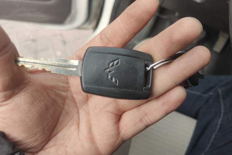 Used Wuling Hongguang V 2019 1.5L Jingqu Version China VI LAR