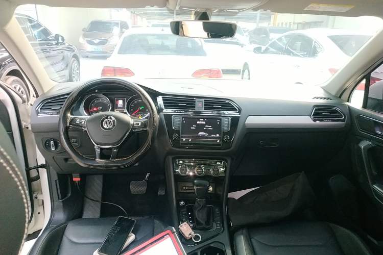 Used Volkswagen Tiguan L 2018 330TSI Automatic Two-Wheel Drive Luxury Edition
