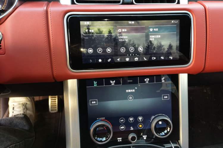 Used Land Rover Range Vogue 2021 3.0T P400 Gasoline Extended-Wheelbase European Specification Audio And AC Panel