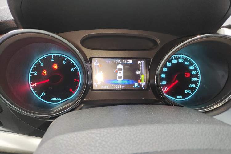 Used BYD G5 2014 1.5TID Automatic Prestige Model