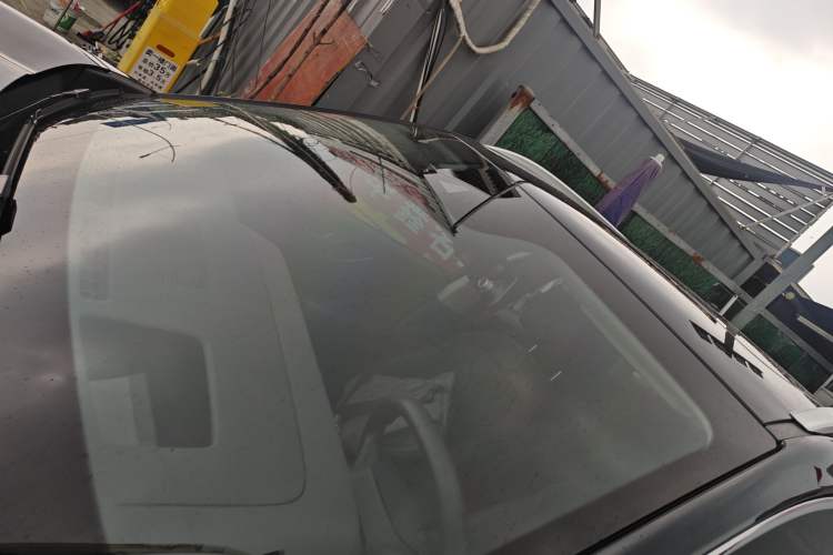 Used Hongqi HS5 2023 2.0T Qixiang Pro Edition Roof