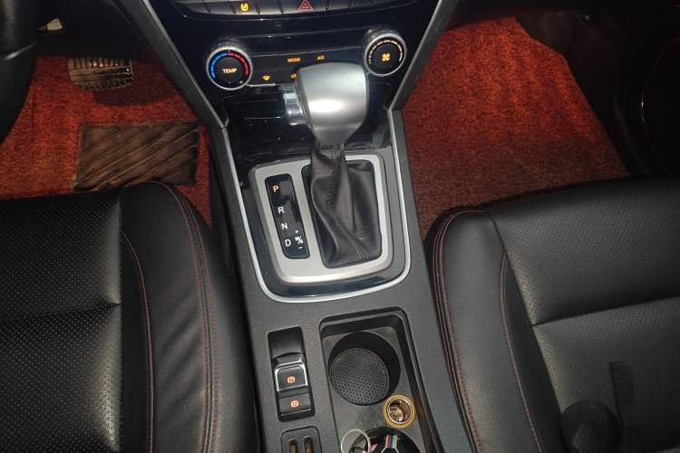 Used Leopaard CS10 2017 2.0T Automatic Urban Version Gear Lever