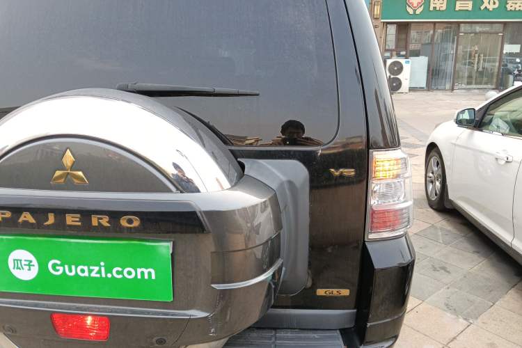 Used Mitsubishi Pajero 2016 3.0L Automatic Prestige Version China IV Standard