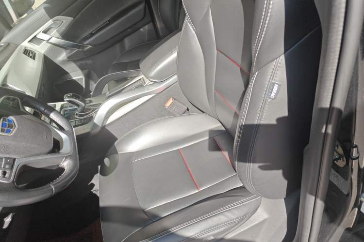 Used Geely Auto Emgrand X7 Sport 2020 1.8TD DCT Two-Wheel Drive Smart Connect 4G-Enabled Version