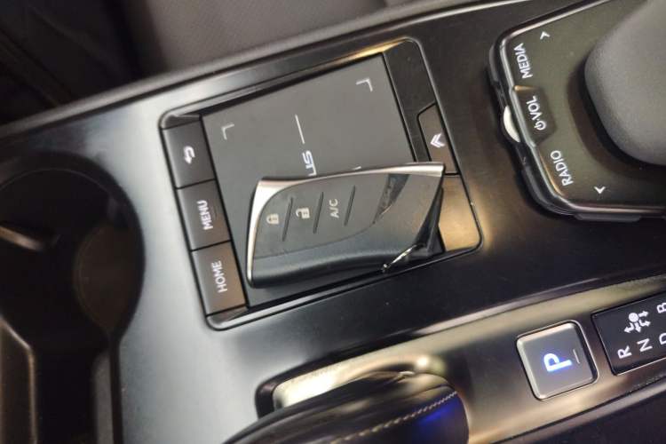 Used Lexus UX New Energy 2020 300e Pure·Joy Edition Vehicle Key