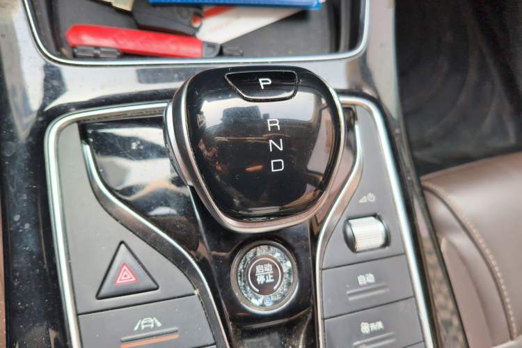 Used BYD Song MAX New Energy 2022 DM-i 105KM Flagship Model Gear Lever