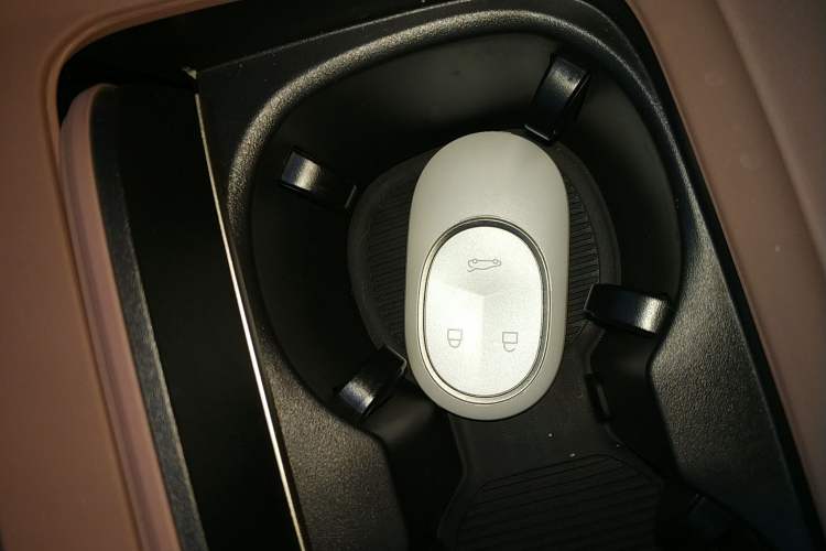 Used Nio EC6 2025 75 kWh