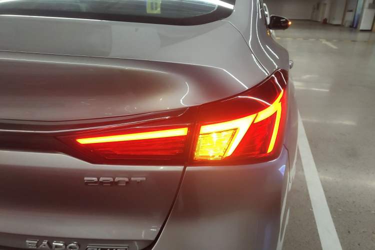 Used CHANGAN Eado 2020 PLUS Blue Whale NE 1.4T GDI DCT Flagship Model Right Rear Taillight