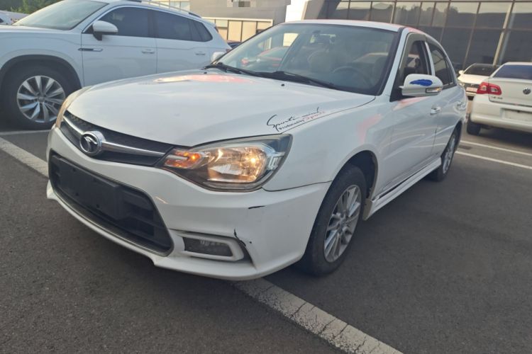 Used Soueast V3 Lingyue 2015 1.5L Manual Happiness Edition