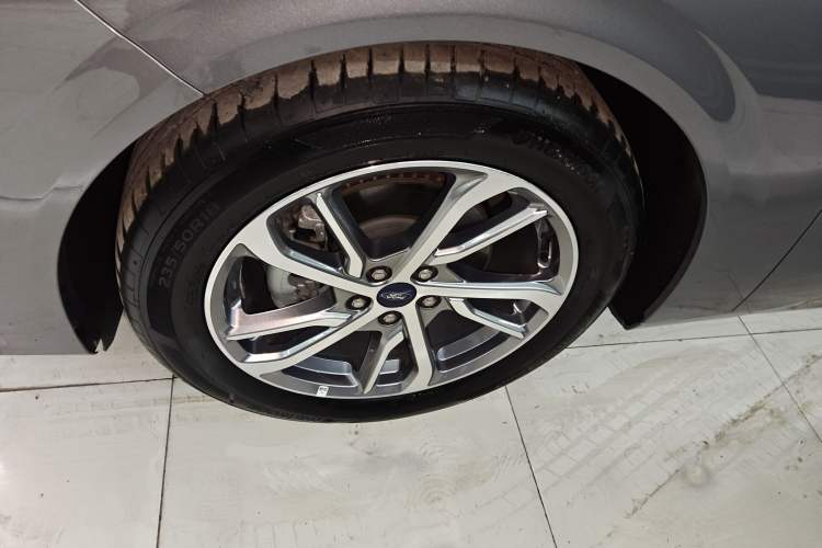 Used Ford Mondeo 2022 Restyled EcoBoost 245 Luxury Version Left Front Wheel Hub