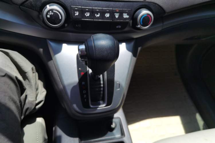 Used Honda CR-V 2013 2.0L Four-wheel Drive Classic Edition Gear Lever