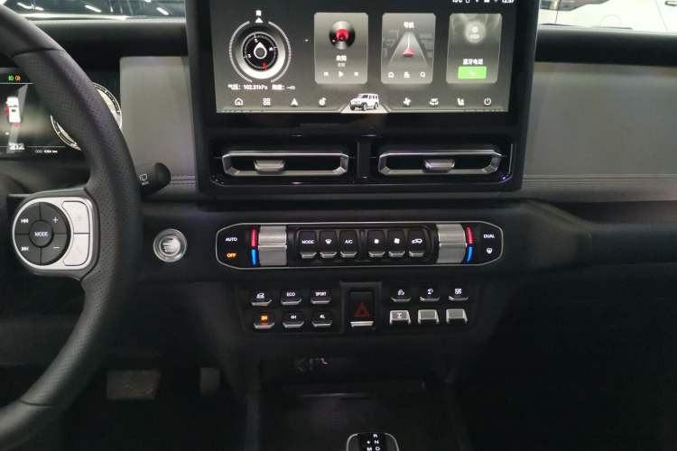 Used 212 T01 2025 Model 2.0T Diesel
