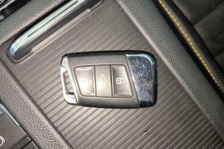 Used Volkswagen FAW-Volkswagen CC 2021 380TSI Striking Edition
