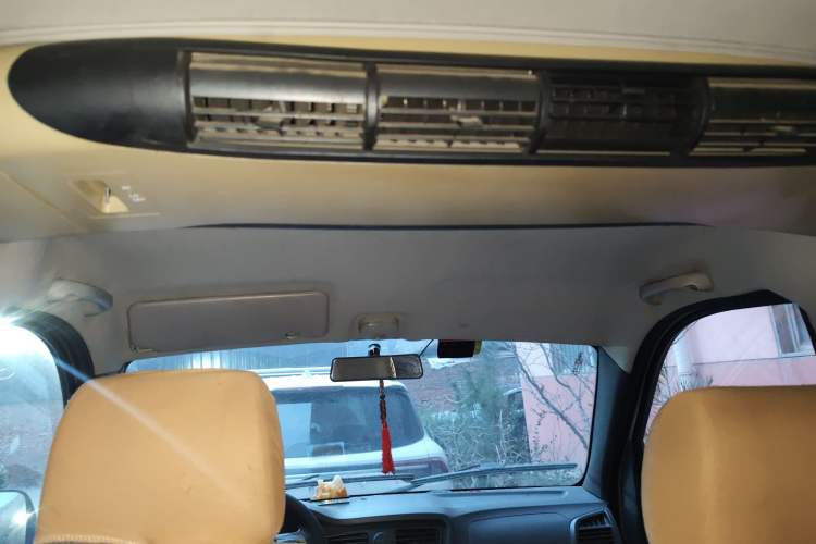 Used Haima Fosida Rongda 2012 1.2L Ronda Comfort Edition HMA GM12-NR Headliner