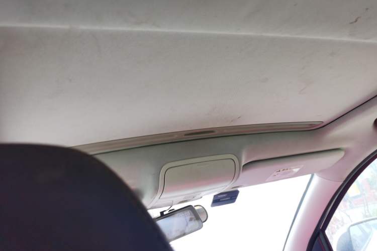Used FAW Senya R7 2016 1.6L Manual Smart Version Headliner
