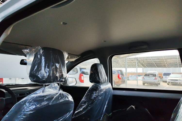 Used Wuling Hongguang New Energy 2024 All-Electric Model 300KM Practical Version
