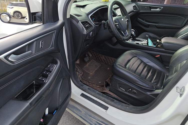 Used Ford Edge 2016 EcoBoost 245 Two-Wheel-Drive Titanium 7-Seater