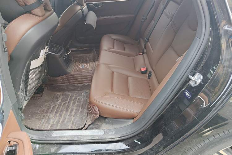 Used Volvo S90 New Energy 2021 T8 eDrive Hybrid Zhiyi Luxury Edition