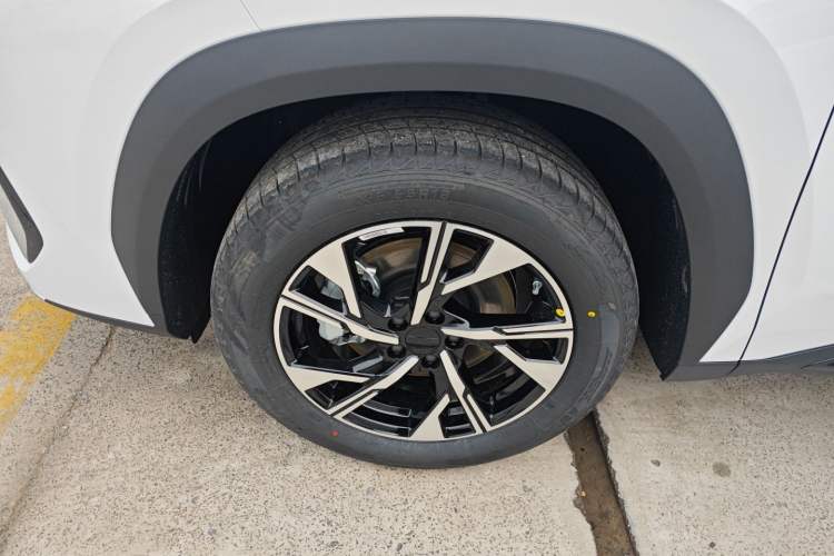 Used Geely Auto FX11 2025 4th Generation 1.5TD DCT – The Start
