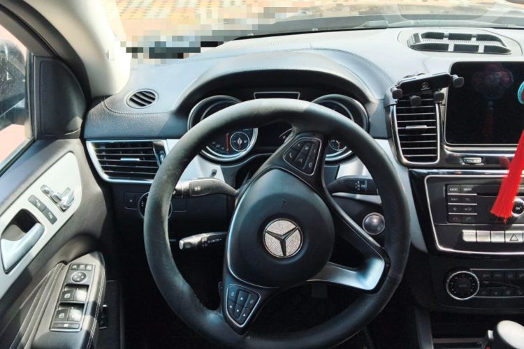 Used Mercedes-Benz GLE Coupe 2018 GLE 320 4MATIC Coupe SUV Steering Wheel