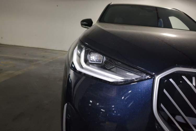 Used BMW X3 2025 Model, Facelifted xDrive25L Luxury Package
