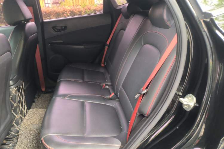 Used Hyundai ENCINO 2018 1.6T Dual-Clutch ZhiPao Edition China V Standard Left Rear Seat