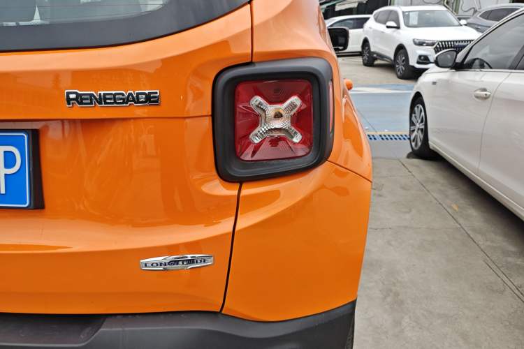 Used Jeep Renegade 2018 Connected Large Screen Version 180T Automatic Jingneng Version
