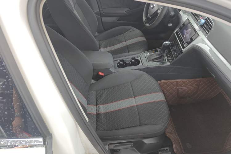 Used Volkswagen Lamando 2019 230TSI DSG Fashion Edition China VI