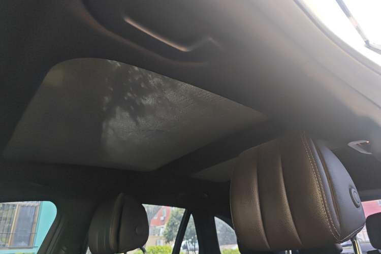 Used Mercedes-Benz GLC 2016 GLC 260 4MATIC Luxury Model Headliner