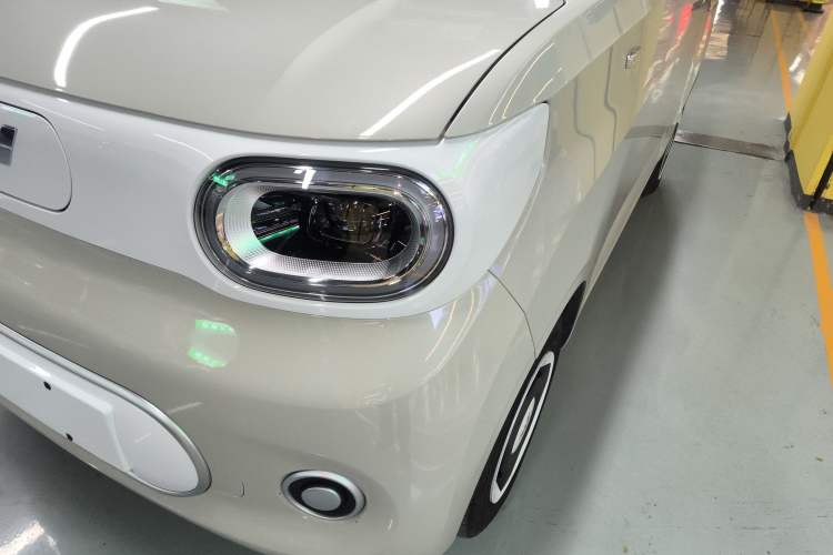 Used Wuling Hongguang MINIEV 2024 3rd Generation 215km Youth Edition Left Front Headlight